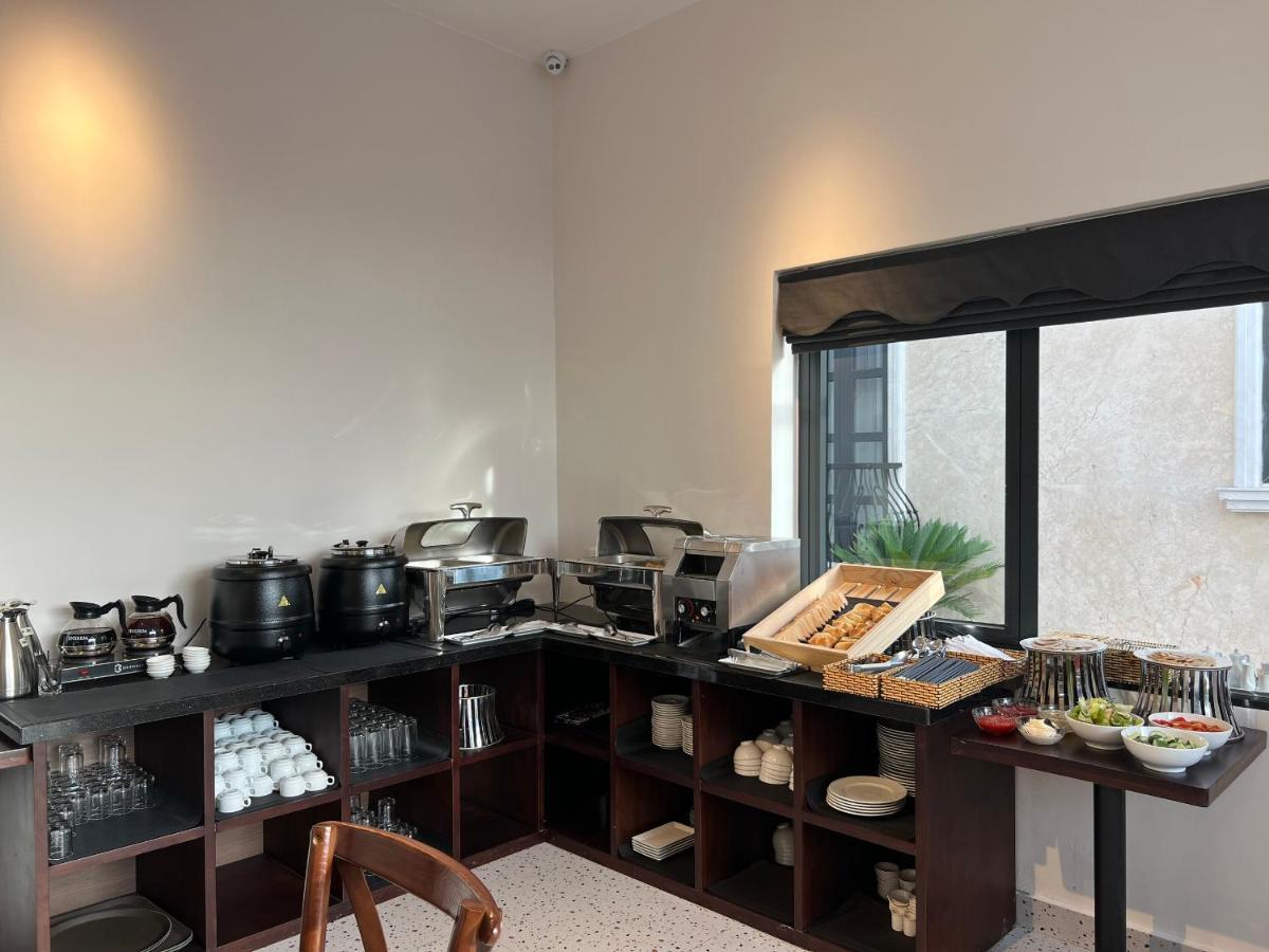 Khach San Lilac Hotel Dalat Luaran gambar